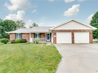 300 N Beech St, Savannah, MO 64485