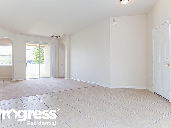 3rd image of 106 Magnolia Park Trl