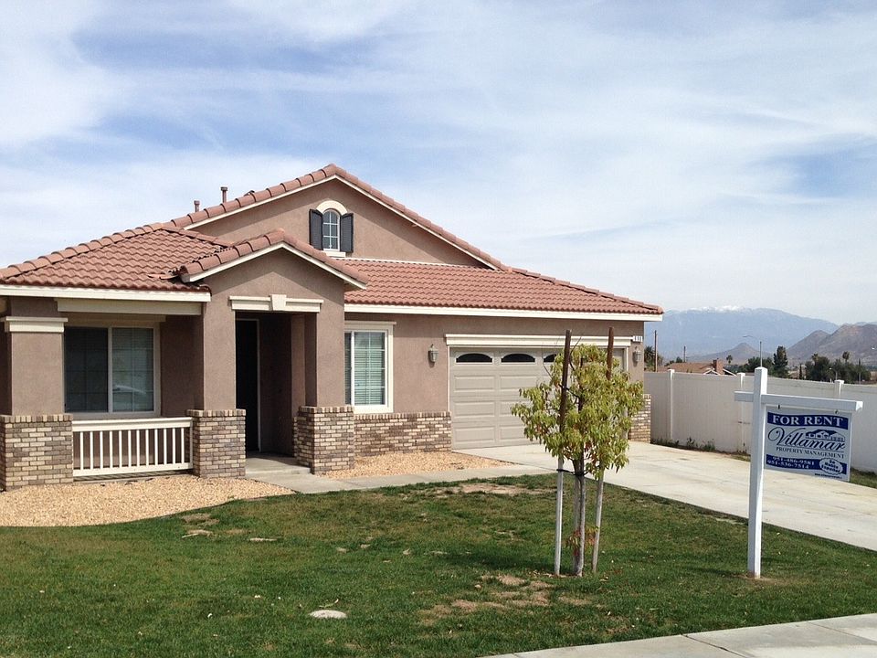 1st image of 696 Victorian Hill Dr