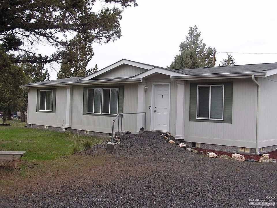1st image of 3769 SE Tillamook Loop