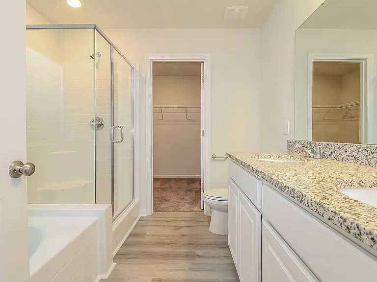 518 Whittier St — Photo 10