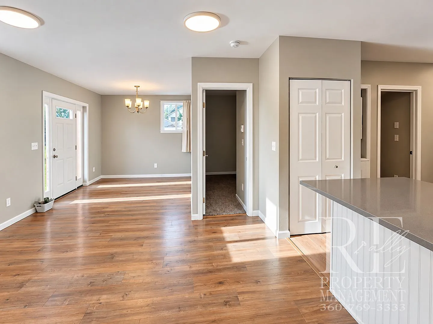 Bright Remodeled 2-Bedroom with Year-Round A/C & In-Unit Laundry — Photo 3