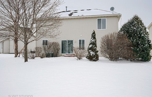 2nd image of 2437 Smithfield Ln