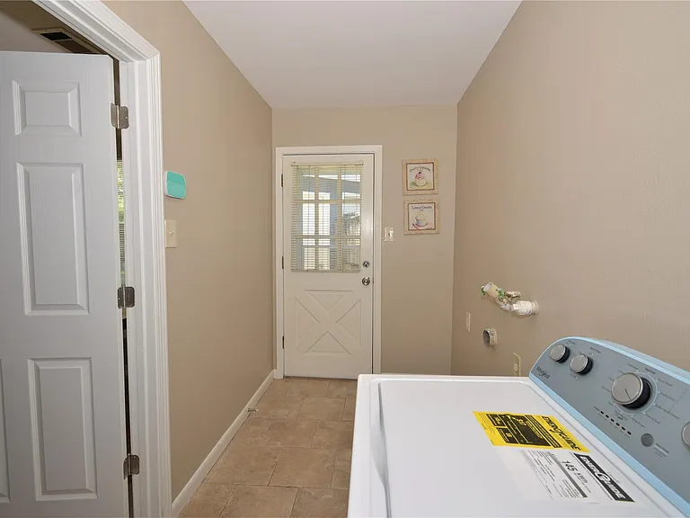 6011 Arboles Dr — Photo 13