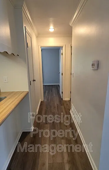 570 Executive Blvd — Photo 11
