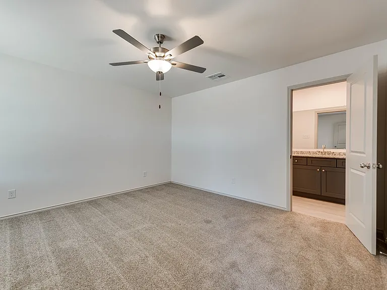 8210 E County Road 111 — Photo 17
