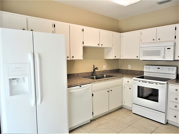 5th image of 10507 Blackmore Dr