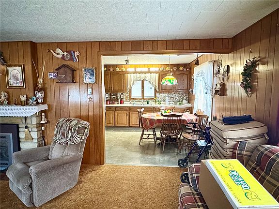 2nd image of 2595 Colby Creek Rd