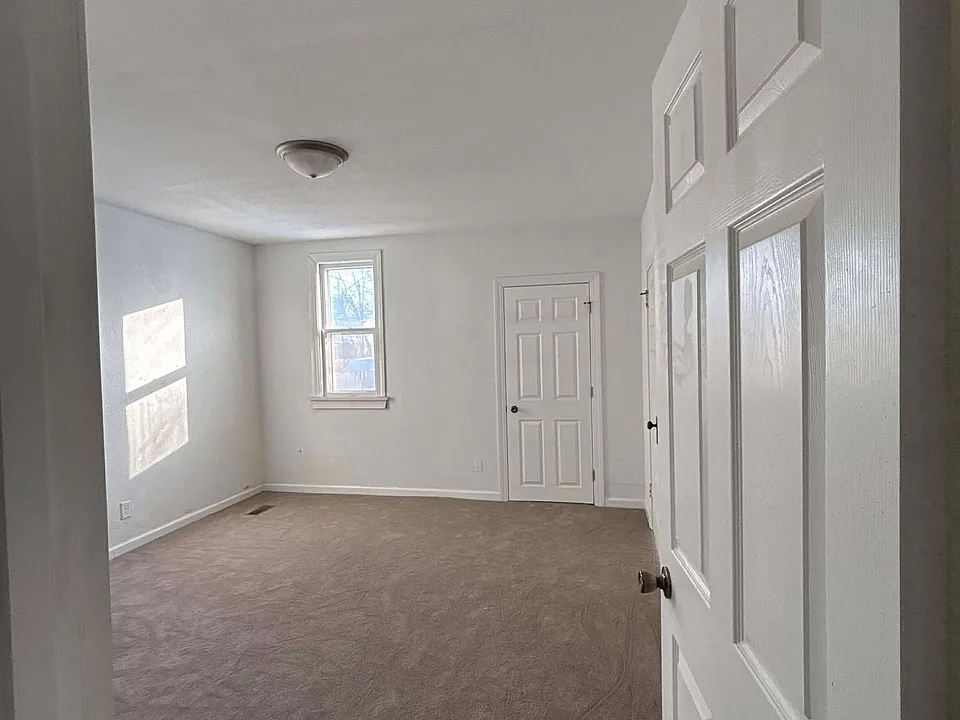 378 Sims Ave #1