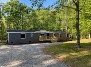 560 Carousel Rd, Gray Court, SC 29645