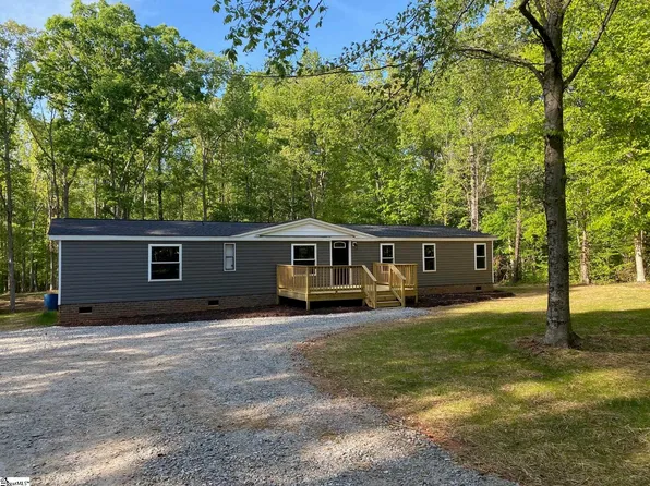 560 Carousel Rd, Gray Court, SC 29645