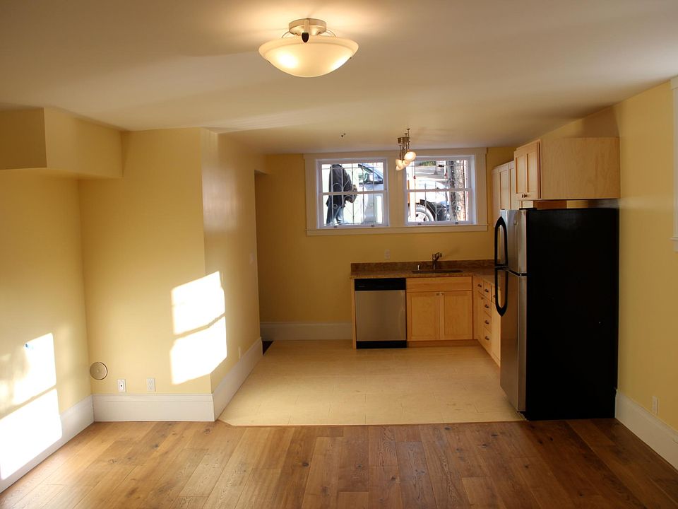 1st image of 399 Steiner St APT 20