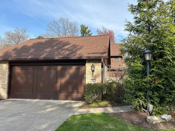 33 Brandon Pl #33, Rocky River, OH 44116