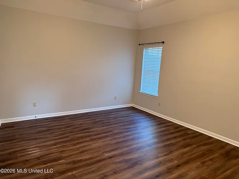 7255 Lucia Ln — Photo 3