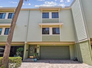 511 Sandy Hook Rd, Treasure Island, FL 33706