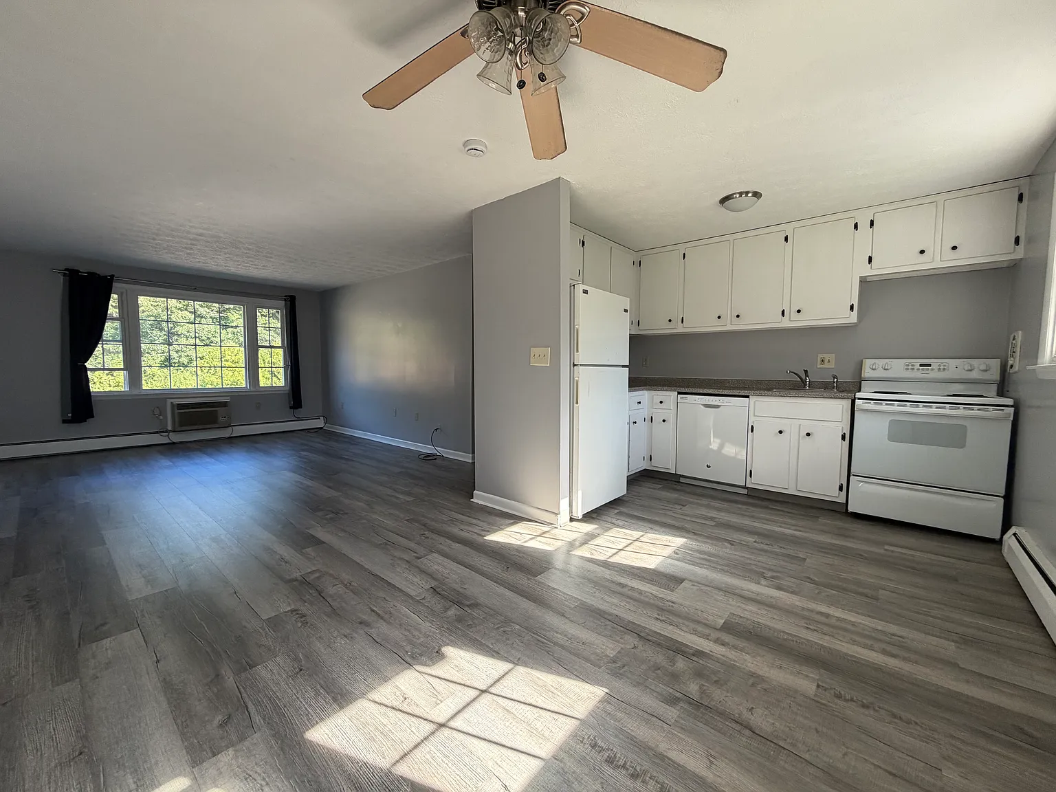 1 bed, 670 sqft, $1,495 — Photo 2