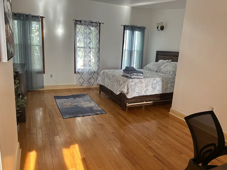 4 S Gilmor St — Photo 36