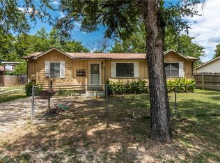 108 W Elm Ave, Alvarado, TX 76009