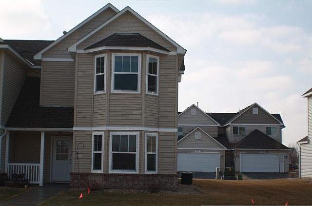 1st image of 12170 Xylite Street NE