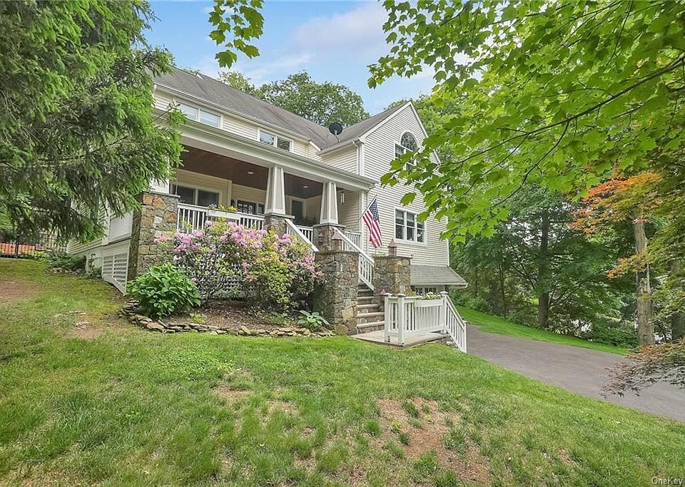 1st image of 11 Newton Ct