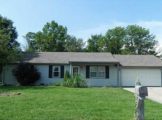 18 Lakewood Dr, Trafalgar, IN 46181