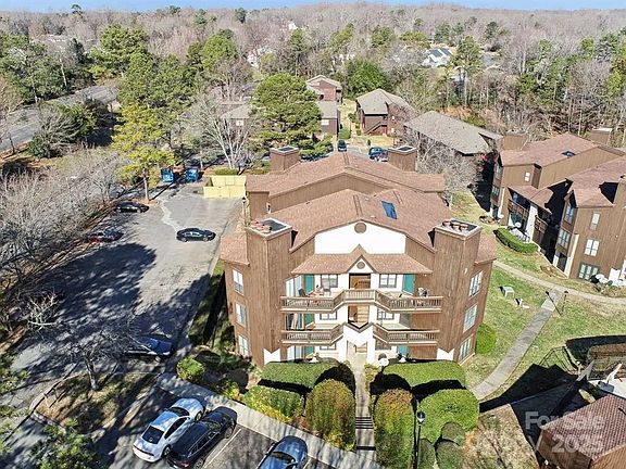 2nd image of 8232 Cedar Glen Dr