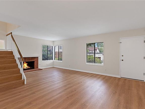 4th image of 1530 Stonewood Ct