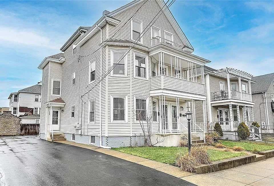 108-112 Suffolk Ave #2