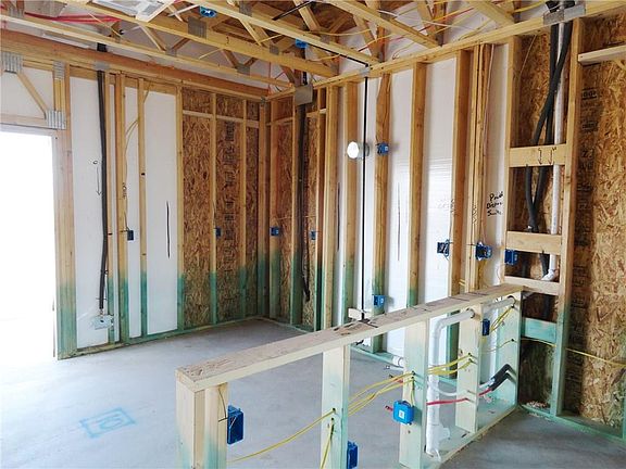 2nd image of 866 Maple Park Ave