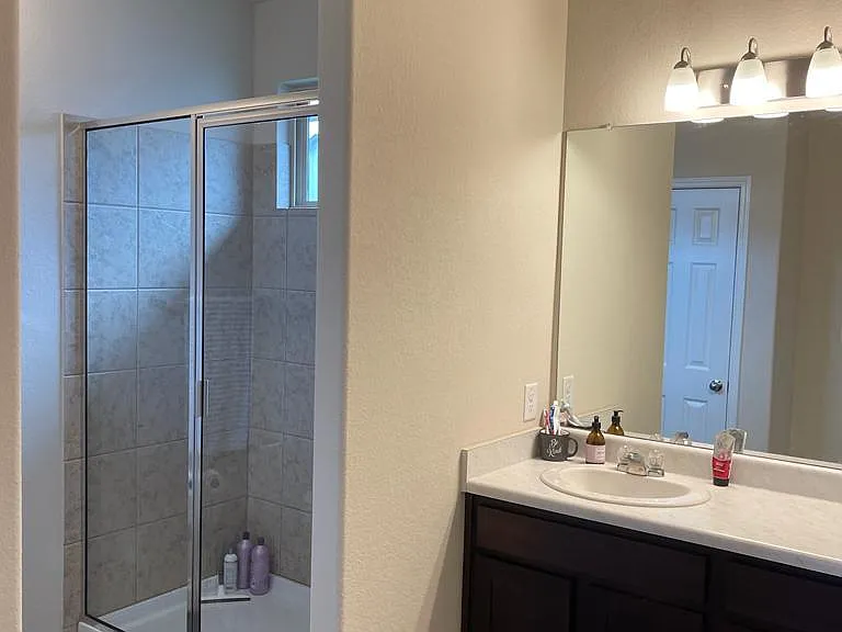 160 Earl Keen St — Photo 17