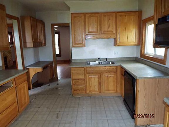 5th image of 214 Virginia Ave