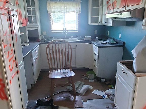 4th image of 1804 Mount Pleasant St