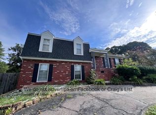 5449 Thompson Cir, Hope Mills, NC 28348