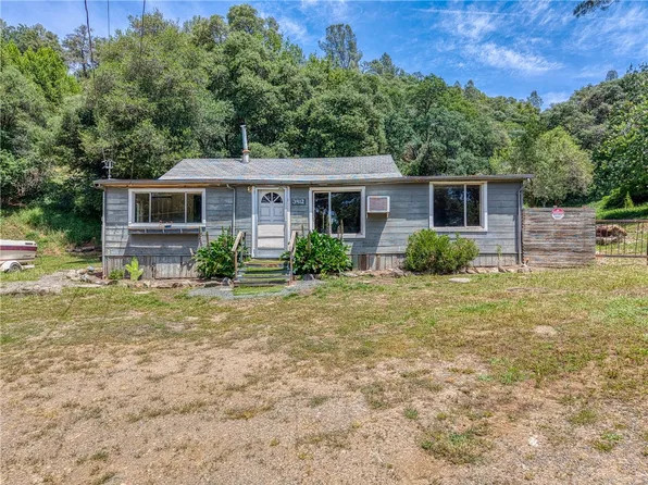 3408 Ogden Pl, Lucerne, CA 95458