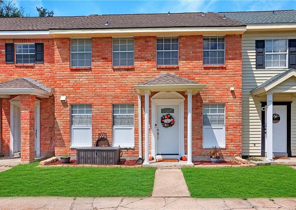 1st image of 33 Brandon Hall Dr APT B