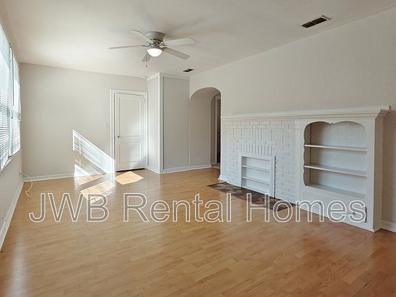 4th image of 519 E 58th St