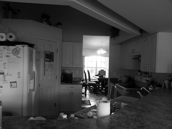 5th image of 710 Desoto Ave