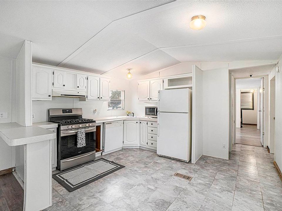 1st image of 526 N Lake St Lot 38