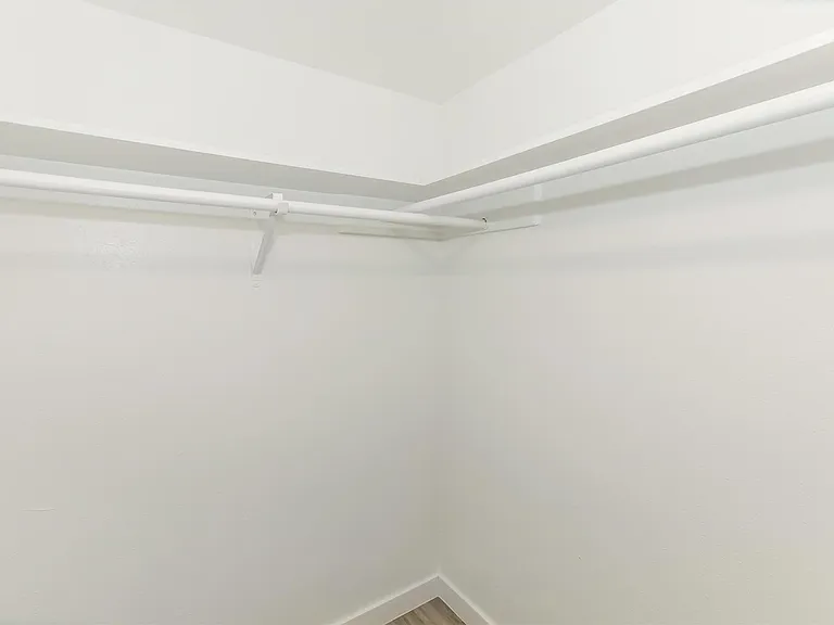 4415 Avenue B #101 — Photo 7