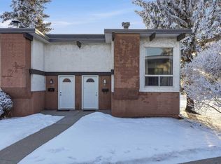 107 Pinemont Bay NE, Calgary, AB T1Y2V7