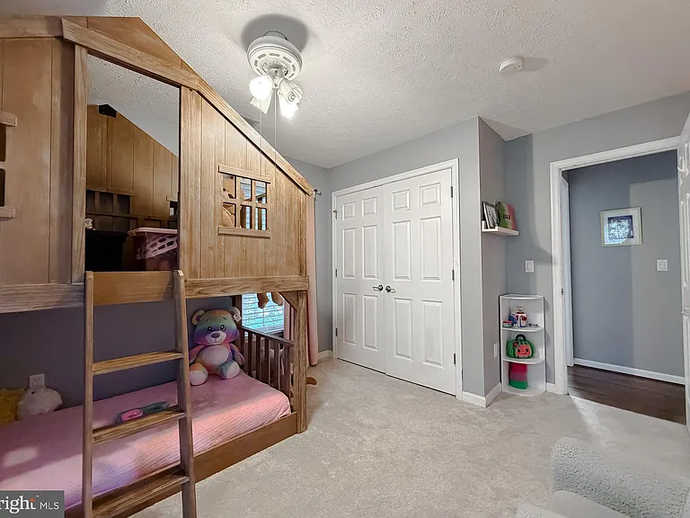 23118 Silverberry Way — Photo 33