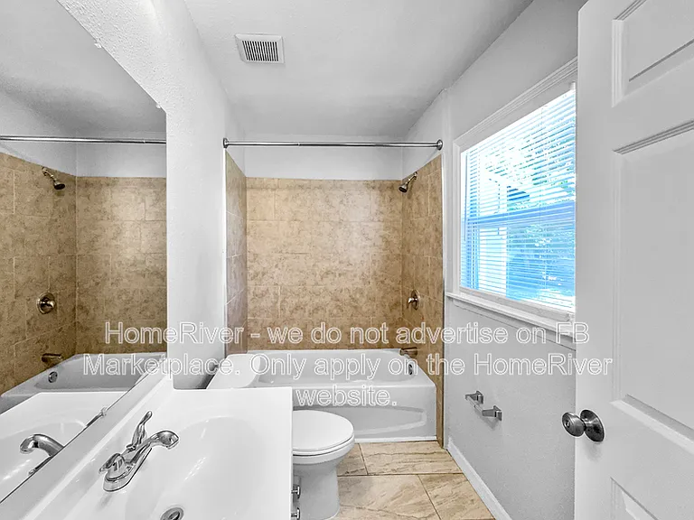 3110 W Hartnett Ave — Photo 4
