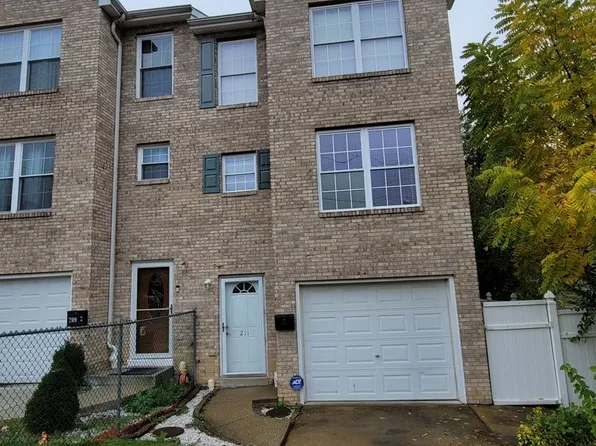 211 7th Ave, Wilmington, DE 19805
