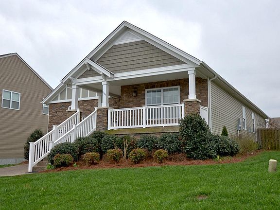 3rd image of 1344 Creekside Dr