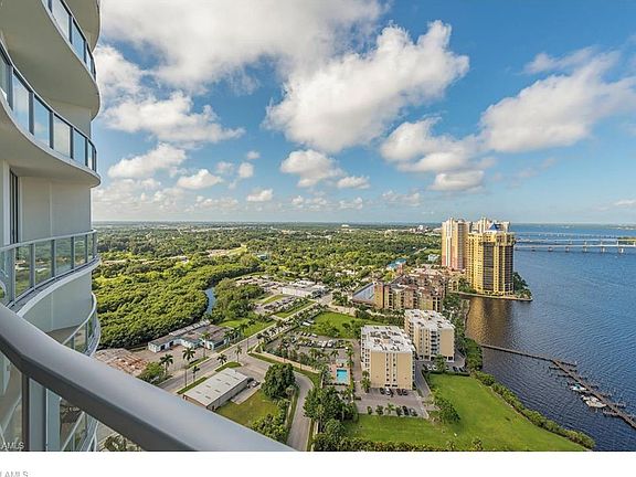 2nd image of 3000 Oasis Grand Blvd APT 2902
