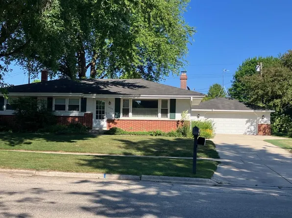 1534 N Holden STREET, Port Washington, WI 53074