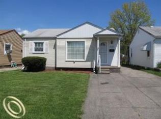 28844 Block St, Garden City, MI 48135