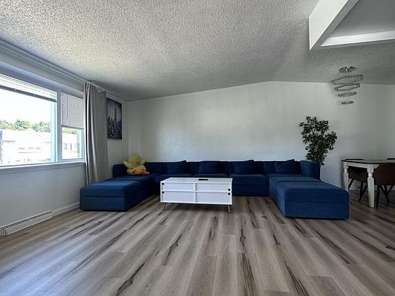3rd image of 2904 Gelena Rd