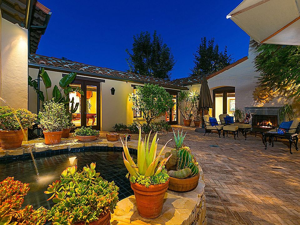 1st image of 8028 Entrada De Luz W
