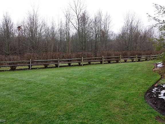 3rd image of 9908 Country Club Cir